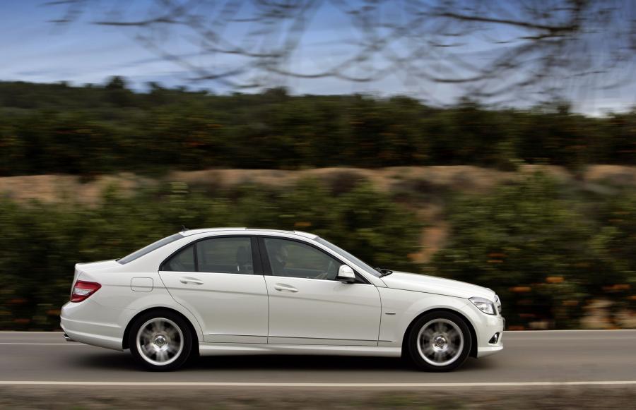  Mercedes-Benz C-Class 2007 года  (фото 60 из 413)